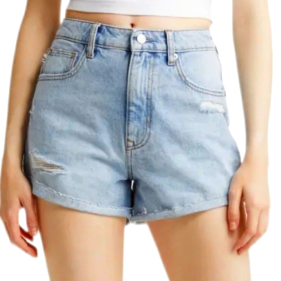 NWOT... Lovers+ Friends Jamie High Waist Cutoff Denim Shorts...Size 24 - Picture 1 of 8